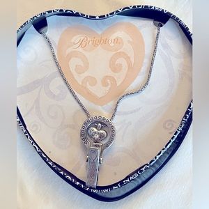 Brighton ID/badge holder silver lanyard 34”.
